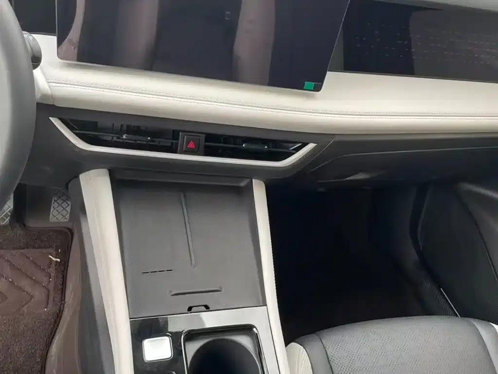 Jetta VS8 2026 280TSI Automatic Supreme Edition — миниатюра 5