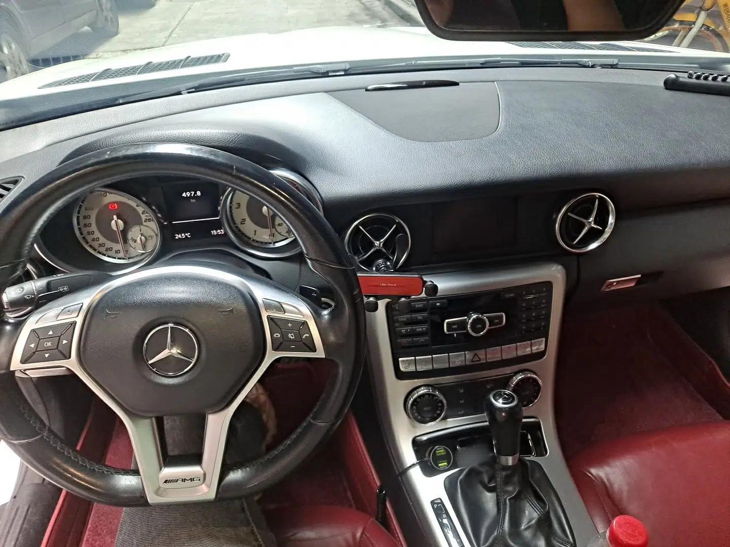 Mercedes-Benz SLK-Class 2011 SLK 200 Fashion Model — миниатюра 9