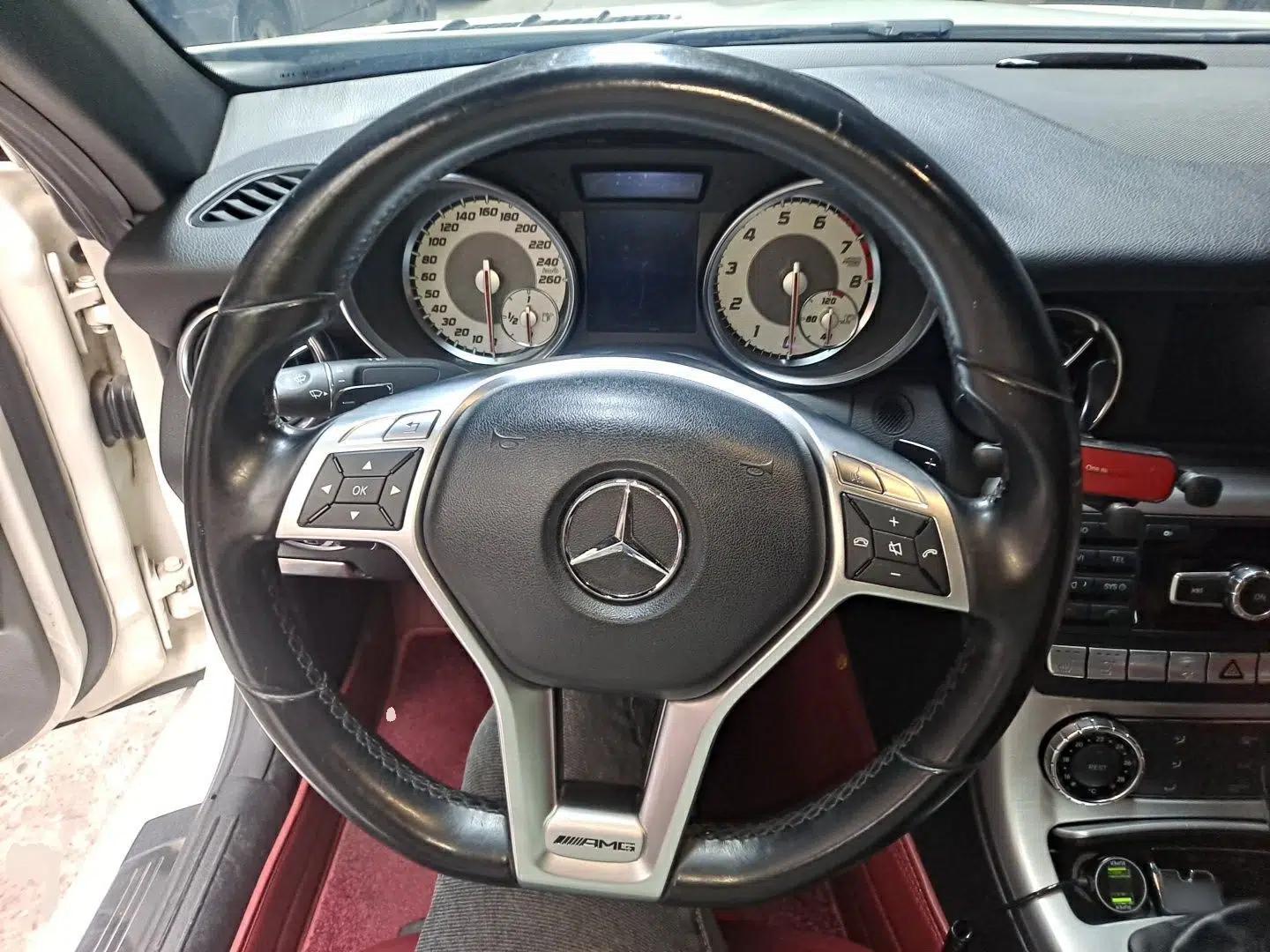 Mercedes-Benz SLK-Class 2011 SLK 200 Fashion Model — миниатюра 10