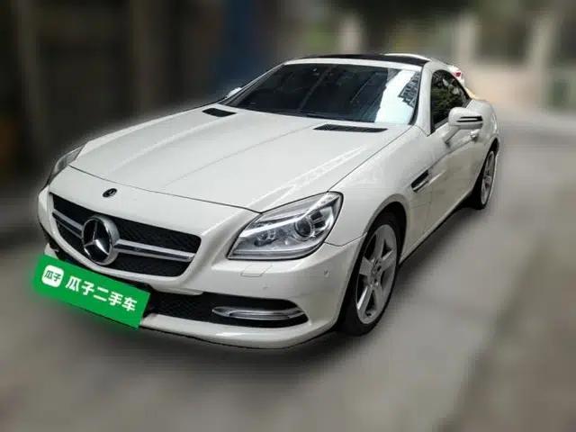 Mercedes-Benz SLK-Class 2011 SLK 200 Fashion Model