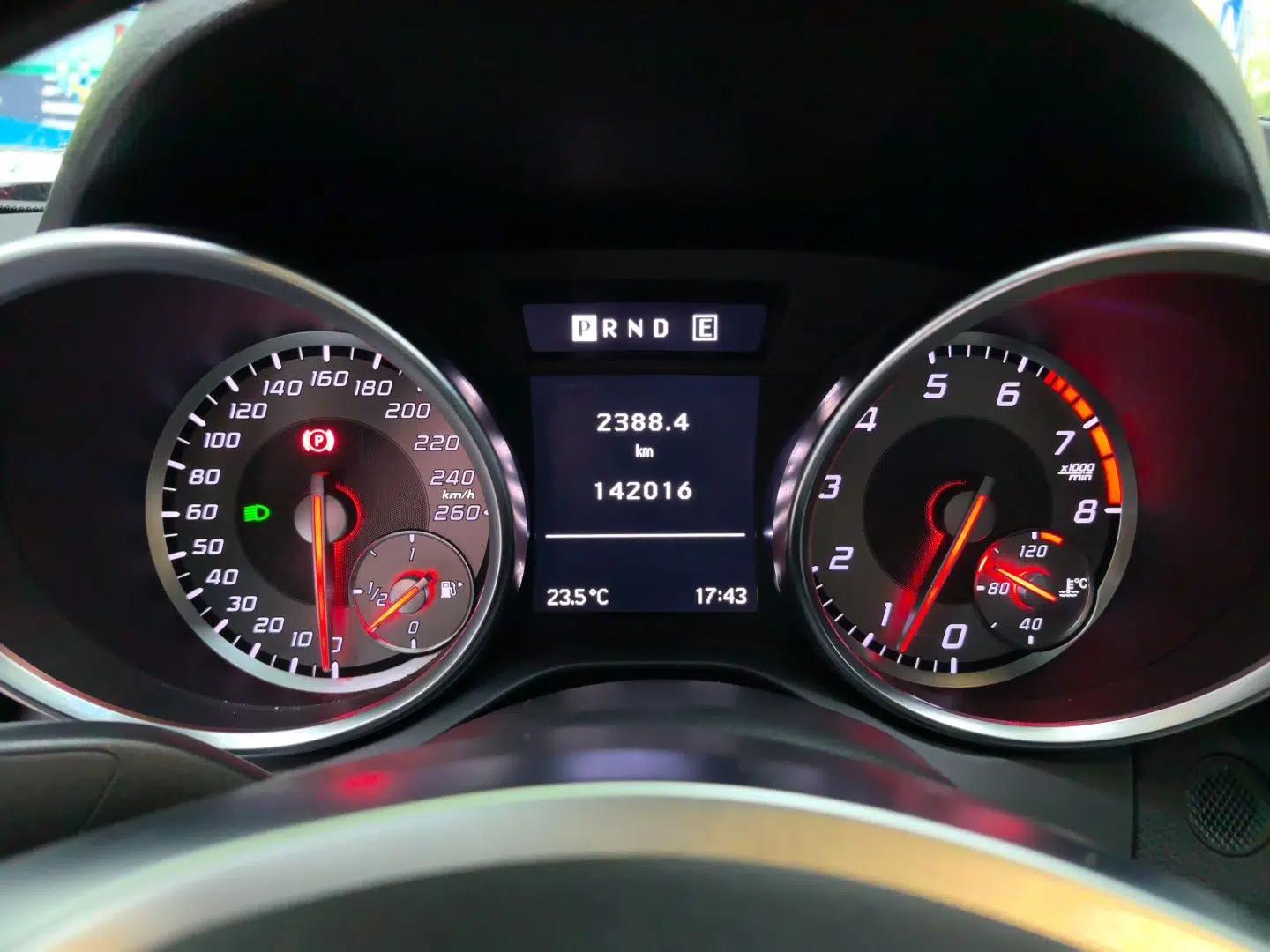 Mercedes-Benz SLK-Class 2011 SLK 200 Fashion Model — миниатюра 11