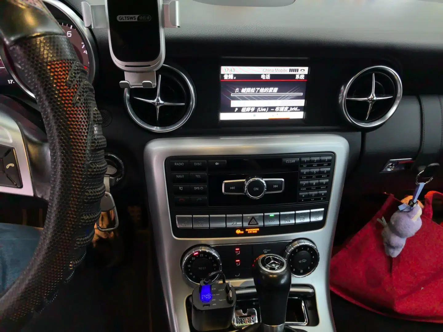 Mercedes-Benz SLK-Class 2011 SLK 200 Fashion Model — миниатюра 13