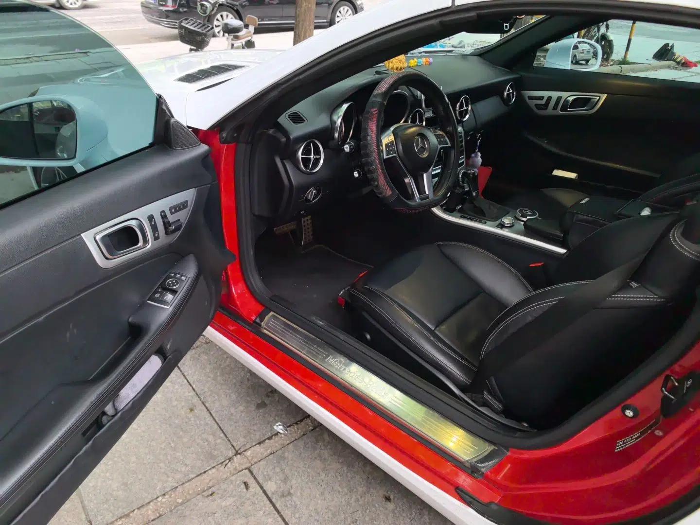 Mercedes-Benz SLK-Class 2011 SLK 200 Fashion Model — миниатюра 16