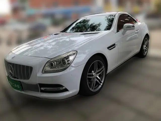 Mercedes-Benz SLK-Class 2011 SLK 200 Fashion Model