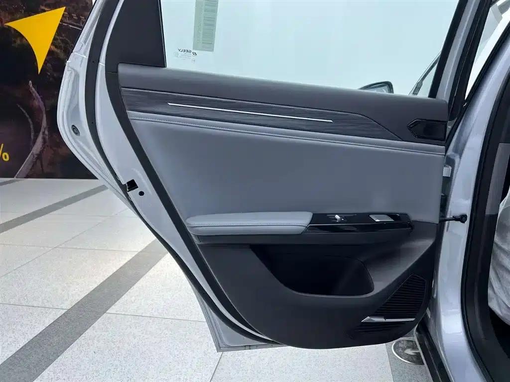 Galaxy L6 2025 EM-i 140km Explorer+ Edition — миниатюра 26
