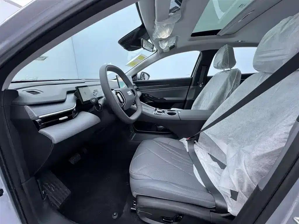 Galaxy L6 2025 EM-i 140km Explorer+ Edition — миниатюра 16