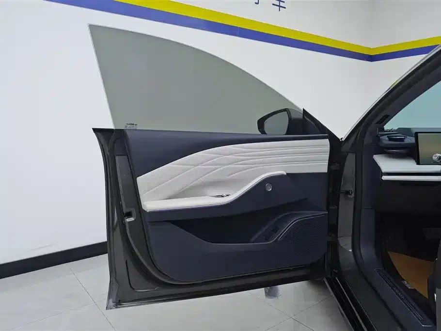 Galaxy E8 2024 Model, 665km/h, Rear-Destroyer Starship, Long-Range Edition — миниатюра 7