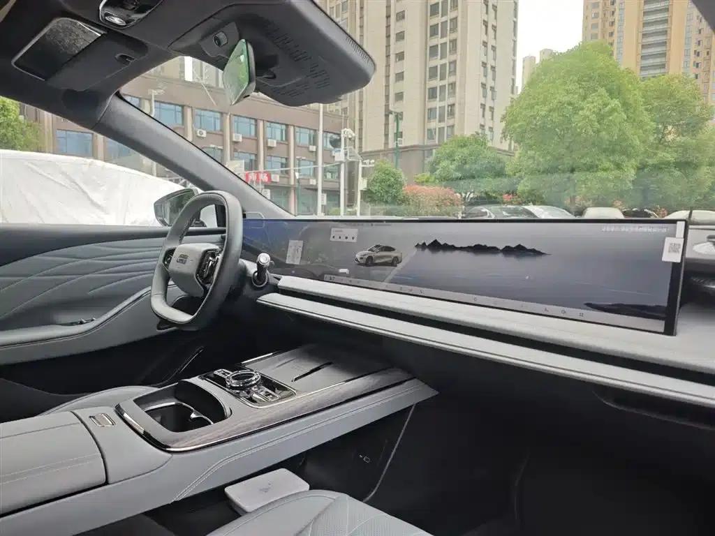 Galaxy E8 2025 Model 700km Long-Range Intelligent Driving Edition — миниатюра 11