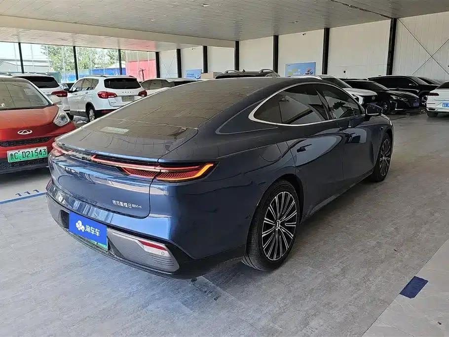 Galaxy Star 8 2025 Model 130km EM-i Flagship Edition — миниатюра 2