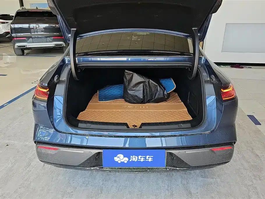Galaxy Star 8 2025 Model 130km EM-i Flagship Edition — миниатюра 3
