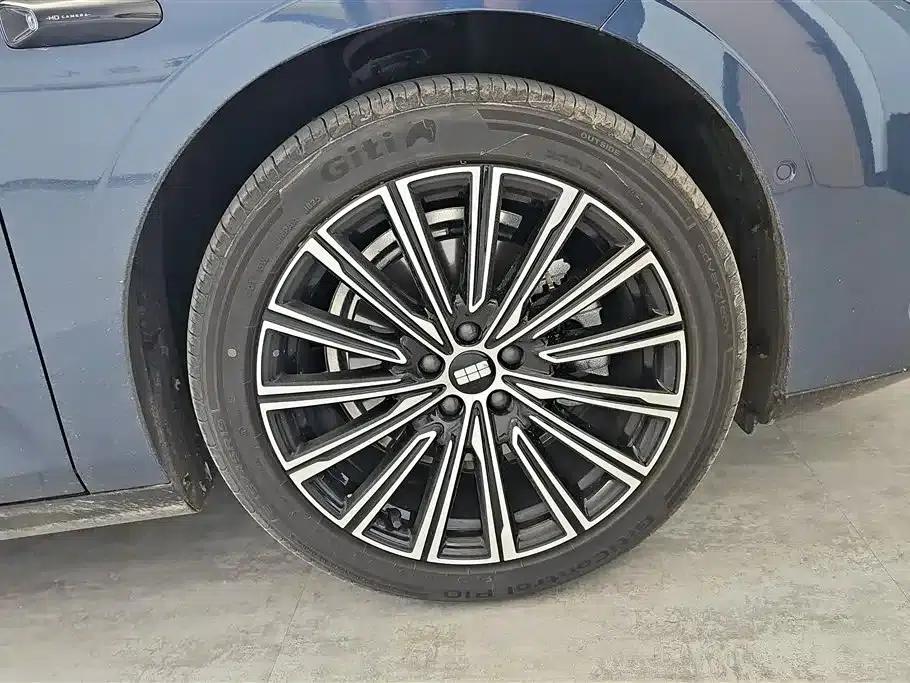 Galaxy Star 8 2025 Model 130km EM-i Flagship Edition — миниатюра 5