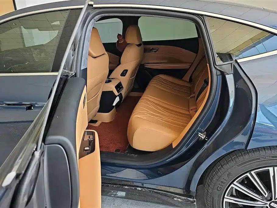 Galaxy Star 8 2025 Model 130km EM-i Flagship Edition — миниатюра 10