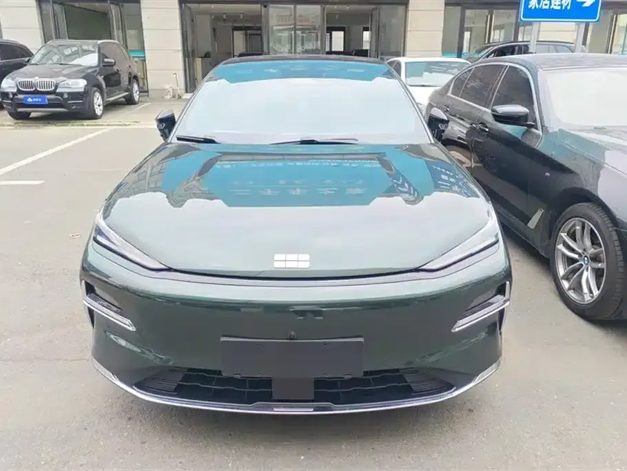 Galaxy Star 8 2025 Model 130km EM-i Flagship Edition — миниатюра 2