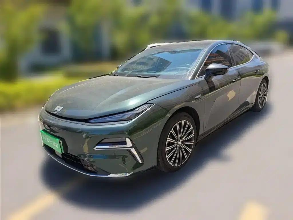 Galaxy Star 8 2025 Model 130km EM-i Flagship Edition — миниатюра 1