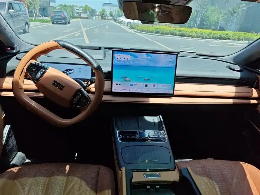 Galaxy Star 8 2025 Model 130km EM-i Flagship Edition — миниатюра 13