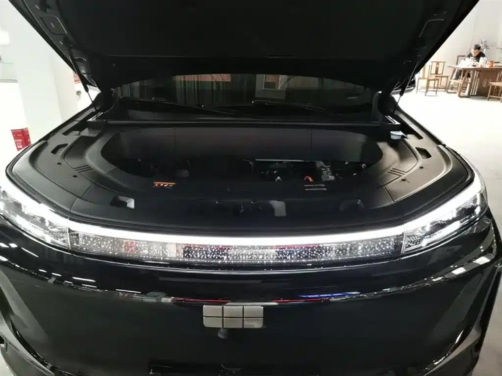 Galaxy M9 2025 210km/h AWD Navigator Edition — миниатюра 20