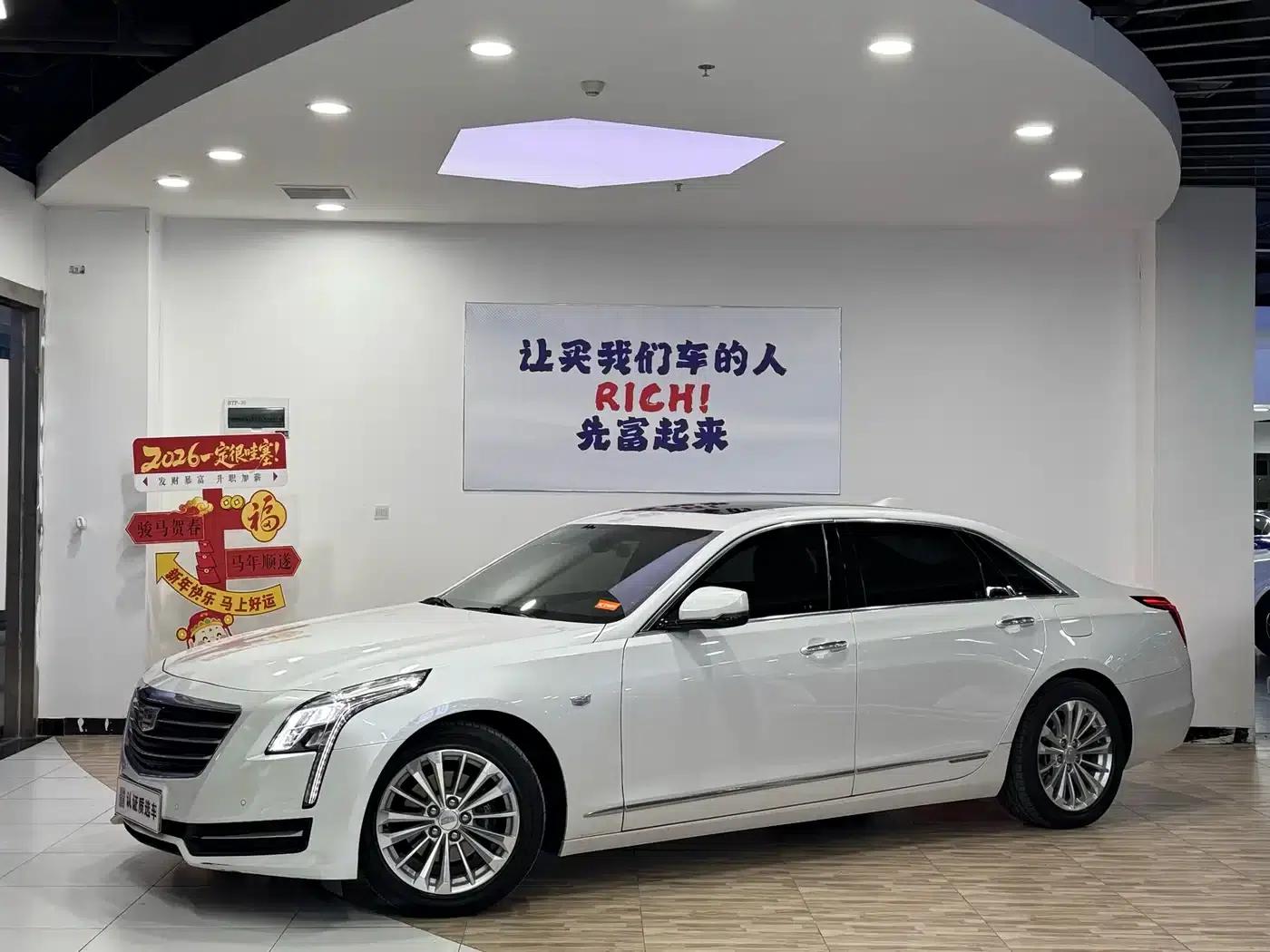 Cadillac CT6 Plug-in 2017 30E Elite — миниатюра 1