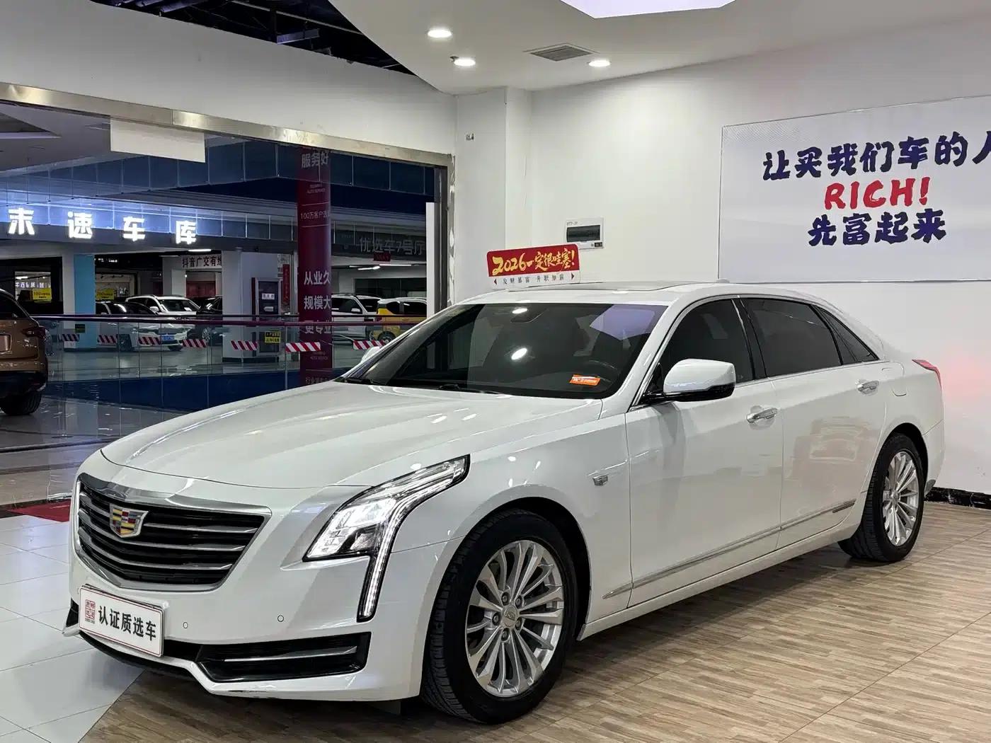 Cadillac CT6 Plug-in 2017 30E Elite — миниатюра 2