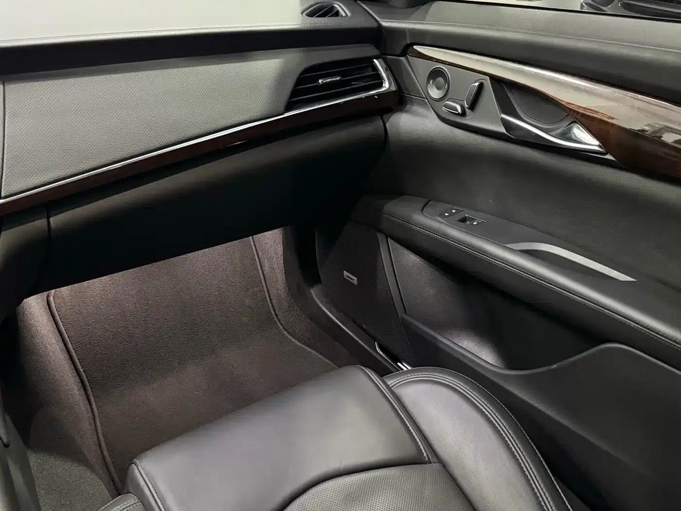 Cadillac CT6 Plug-in 2017 30E Elite — миниатюра 17