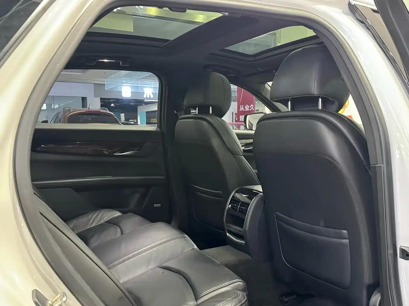 Cadillac CT6 Plug-in 2017 30E Elite — миниатюра 18
