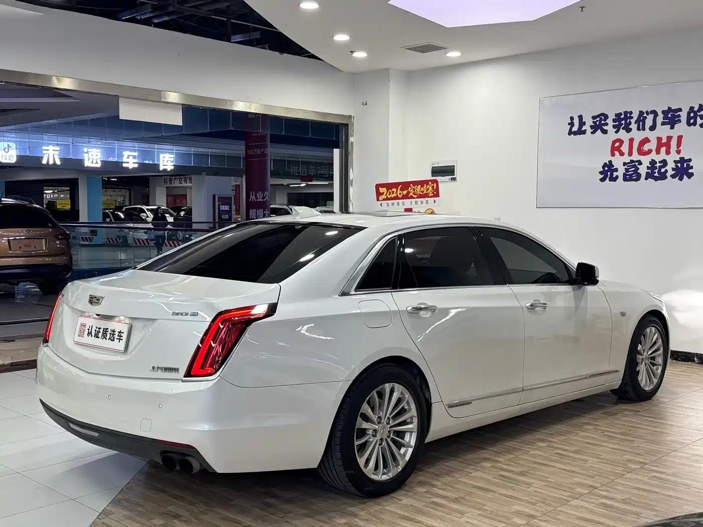 Cadillac CT6 Plug-in 2017 30E Elite — миниатюра 5