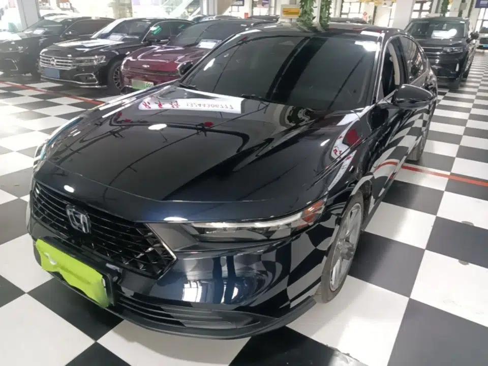 Honda Accord New Energy 2023 2.0L ePHEV Luxury Edition — миниатюра 1