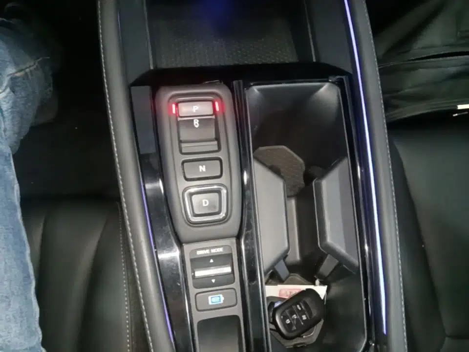 Honda Accord New Energy 2023 2.0L ePHEV Luxury Edition — миниатюра 16