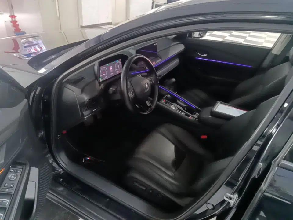 Honda Accord New Energy 2023 2.0L ePHEV Luxury Edition — миниатюра 17