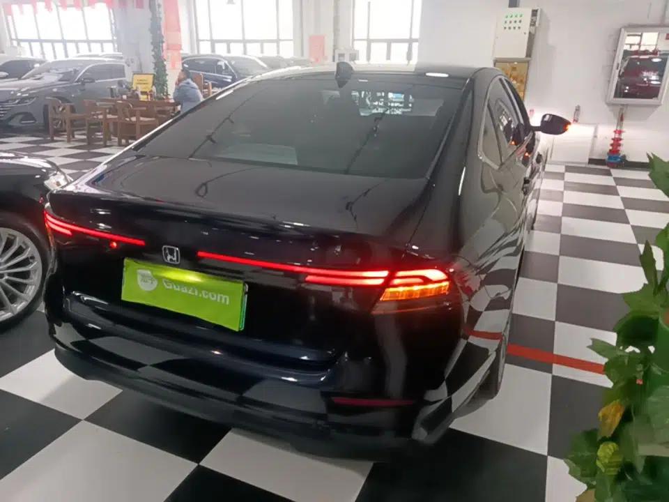 Honda Accord New Energy 2023 2.0L ePHEV Luxury Edition — миниатюра 6
