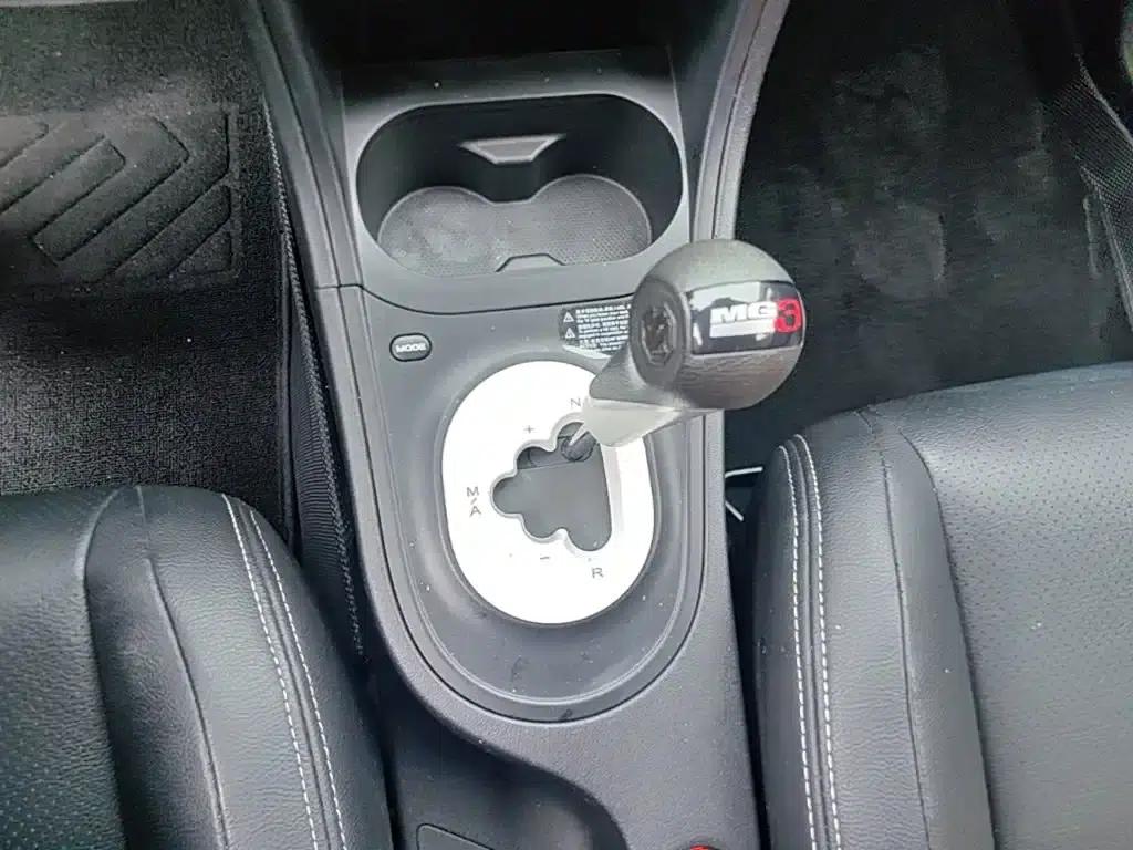 MG3SW 2015 1.5L AMT Elite — миниатюра 14