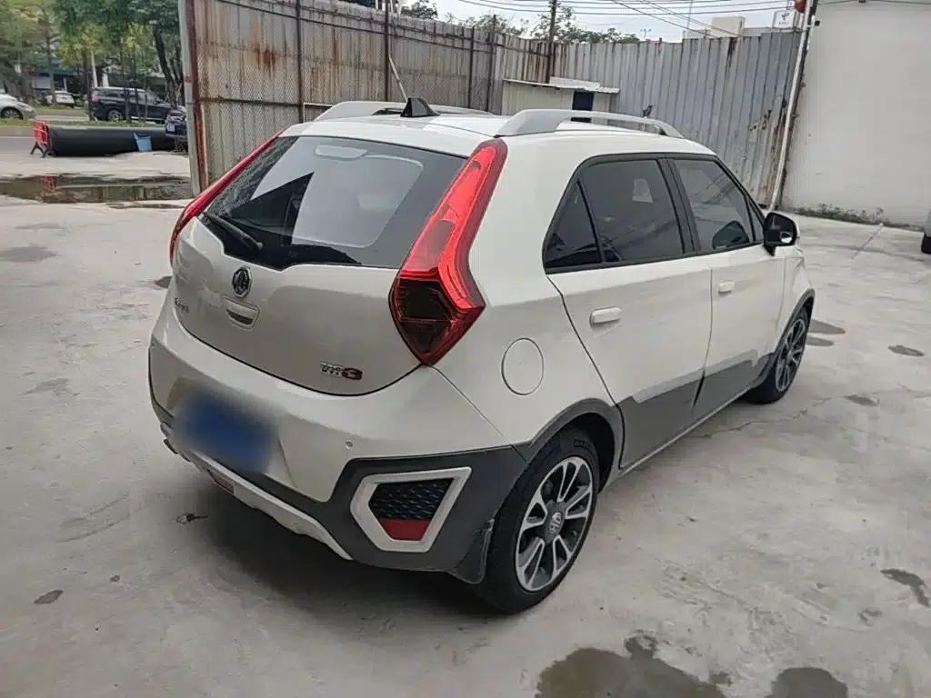 MG3SW 2015 1.5L AMT Elite — миниатюра 7