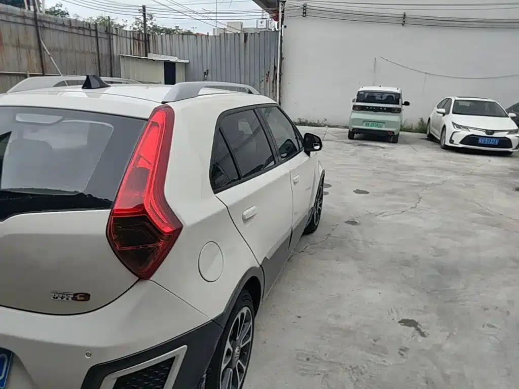 MG3SW 2015 1.5L AMT Elite — миниатюра 8
