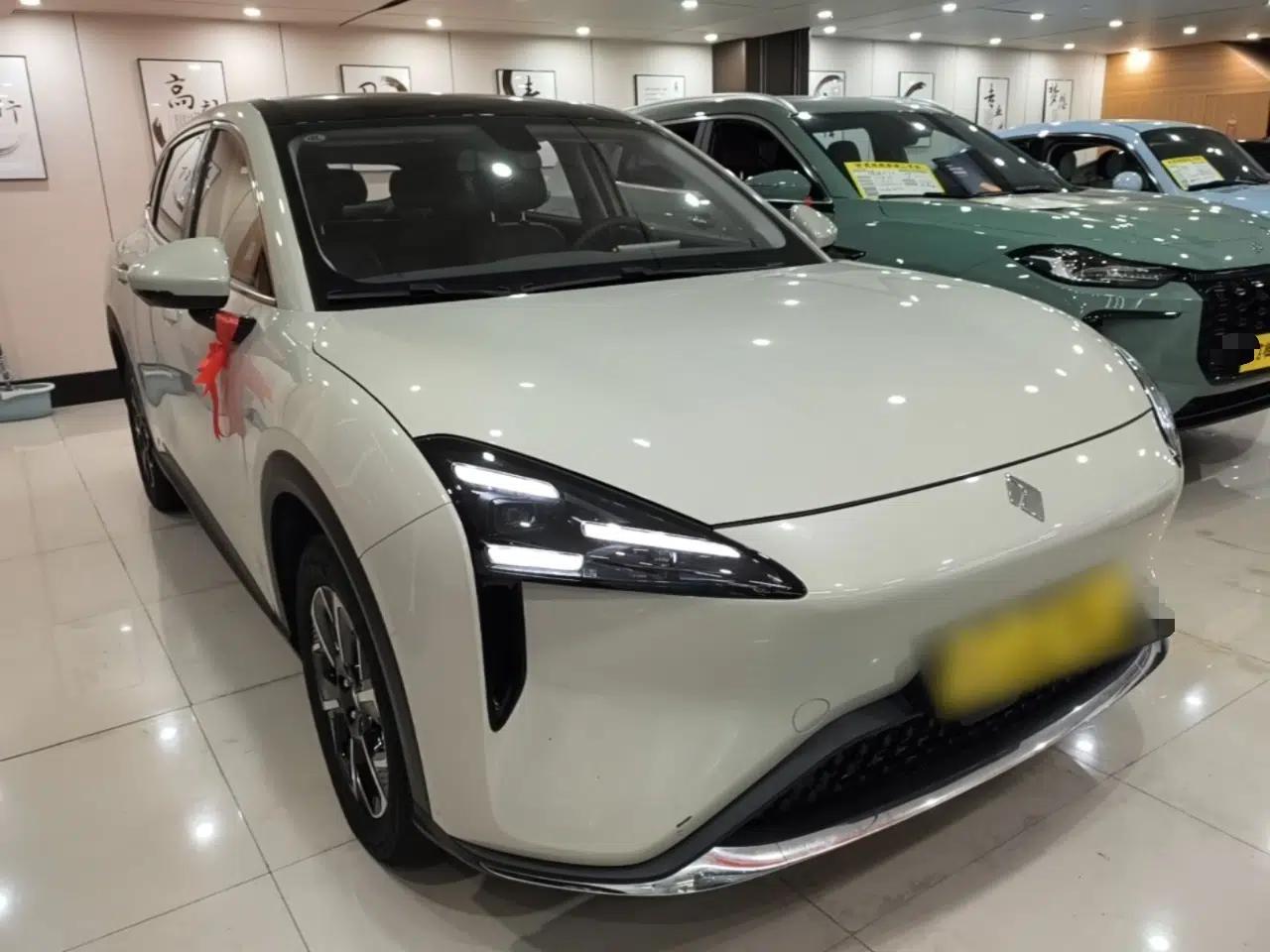 Baojun E6 2026 Model 500km Enjoyment Edition — миниатюра 3