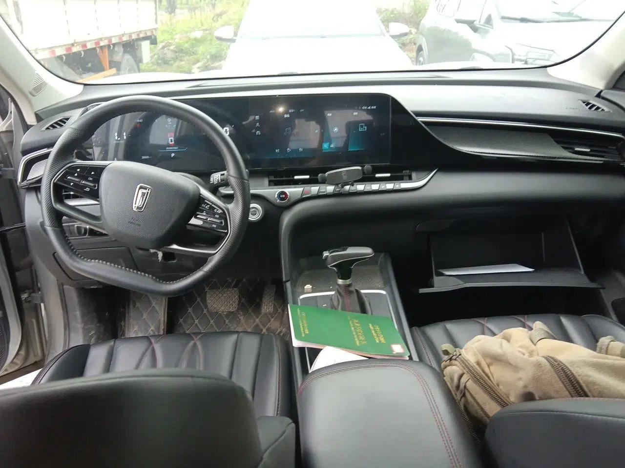 Bestune T55 2022 1.5T Automatic Leap Edition — миниатюра 9
