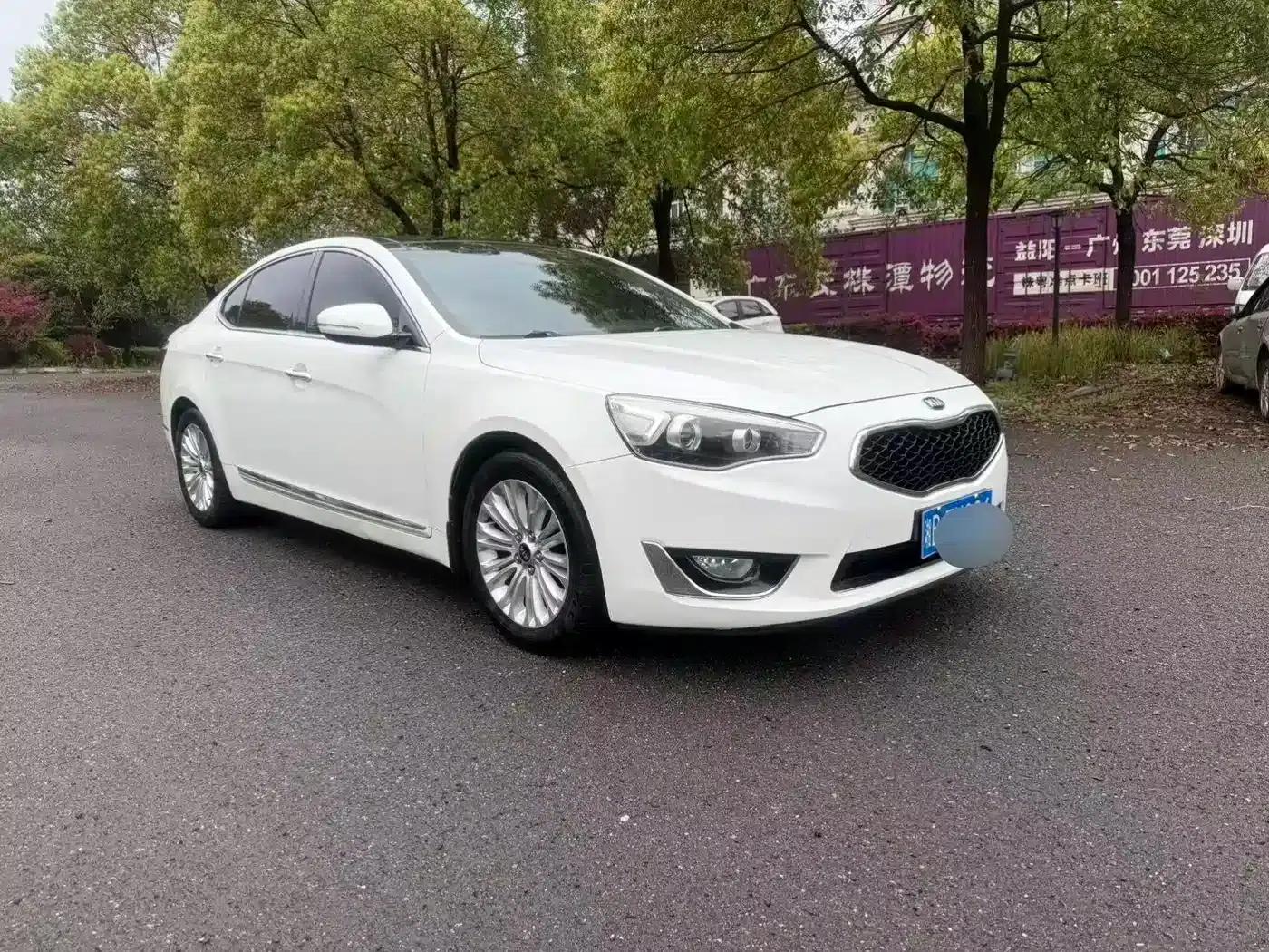 Kia K5 2013 2.4L Business Sunroof Model (National IV Emission Standard) — миниатюра 3