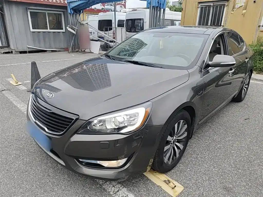 Kia K5 2012 2.4L Premium — миниатюра 1