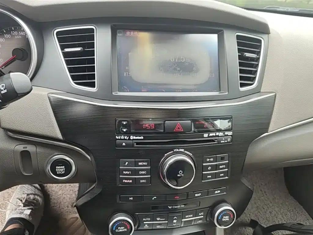 Kia K5 2012 2.4L Premium — миниатюра 13