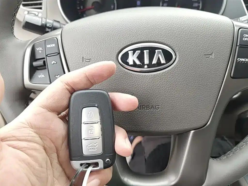 Kia K5 2012 2.4L Premium — миниатюра 9