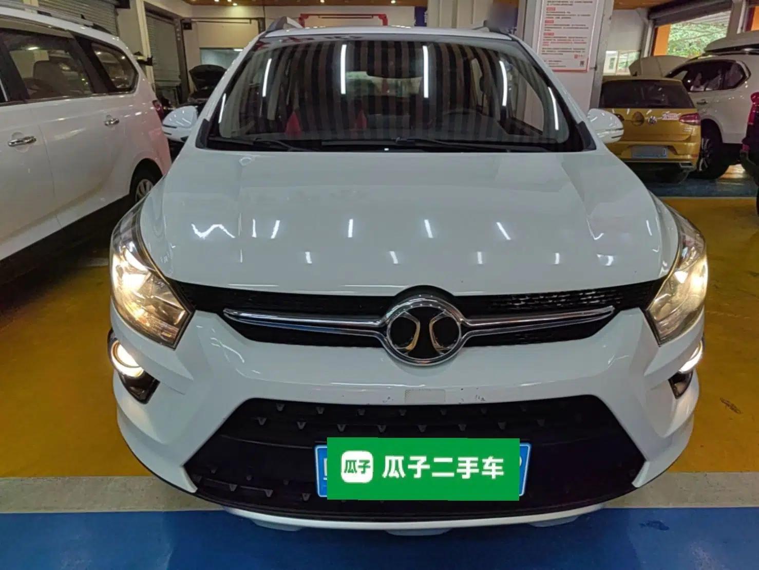 BAIC Senova X25 2015 1.5L manual Comfort trim level — миниатюра 2