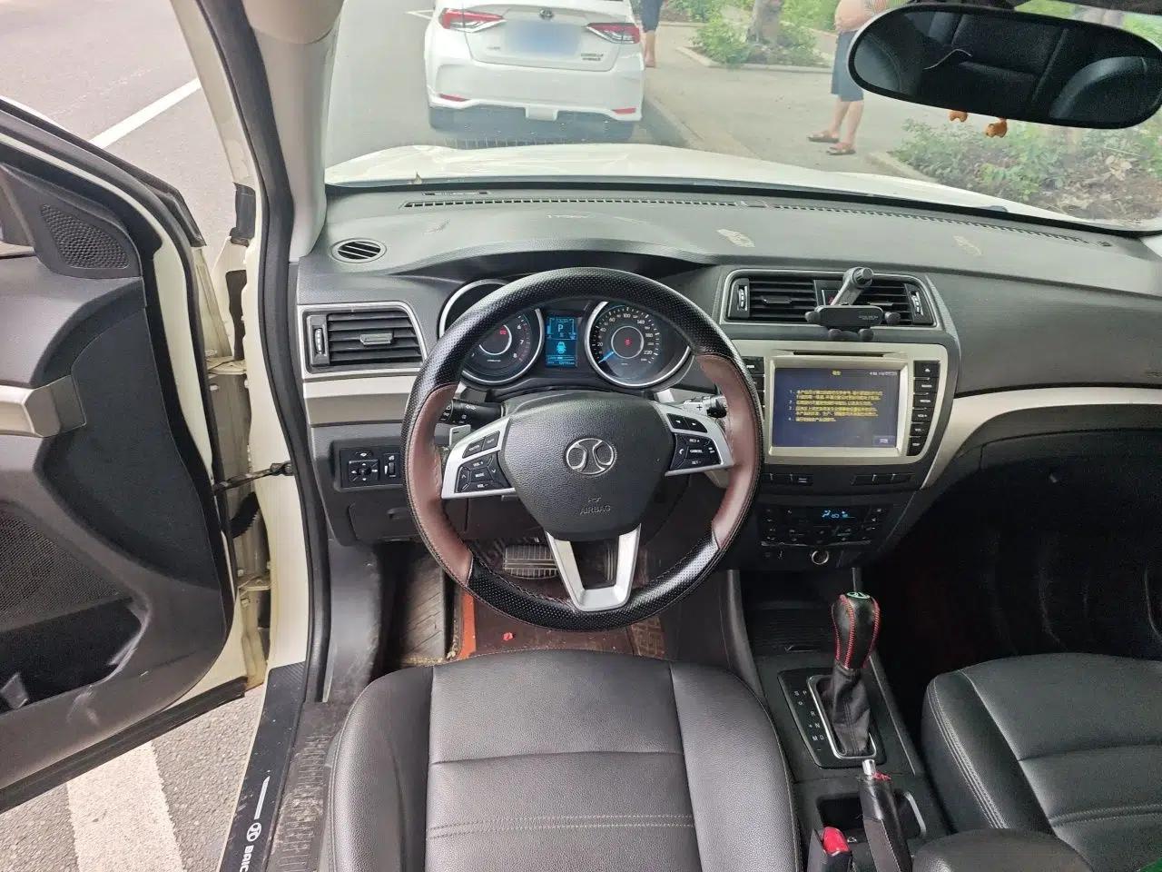 BAIC Senova X65 2015 2.0T Automatic Elite Model — миниатюра 10