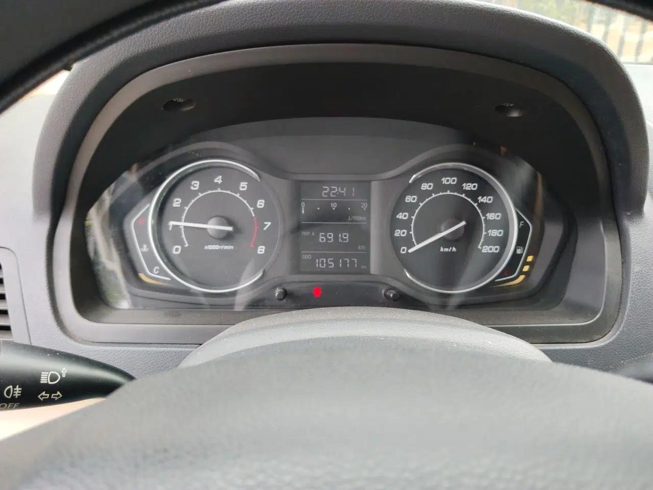 BAIC Senova D20 2015 Hatchback 1.5L Manual Lotte Edition — миниатюра 11