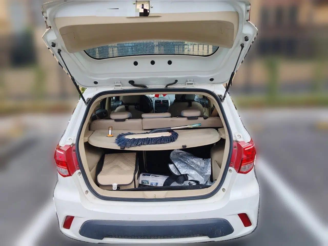 BAIC Senova D20 2015 Hatchback 1.5L Manual Lotte Edition — миниатюра 19