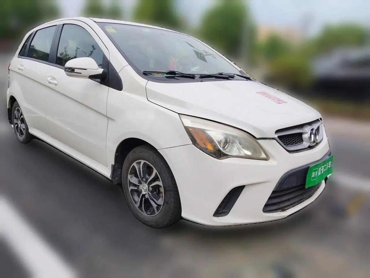 BAIC Senova D20 2015 Hatchback 1.5L Manual Lotte Edition — миниатюра 3