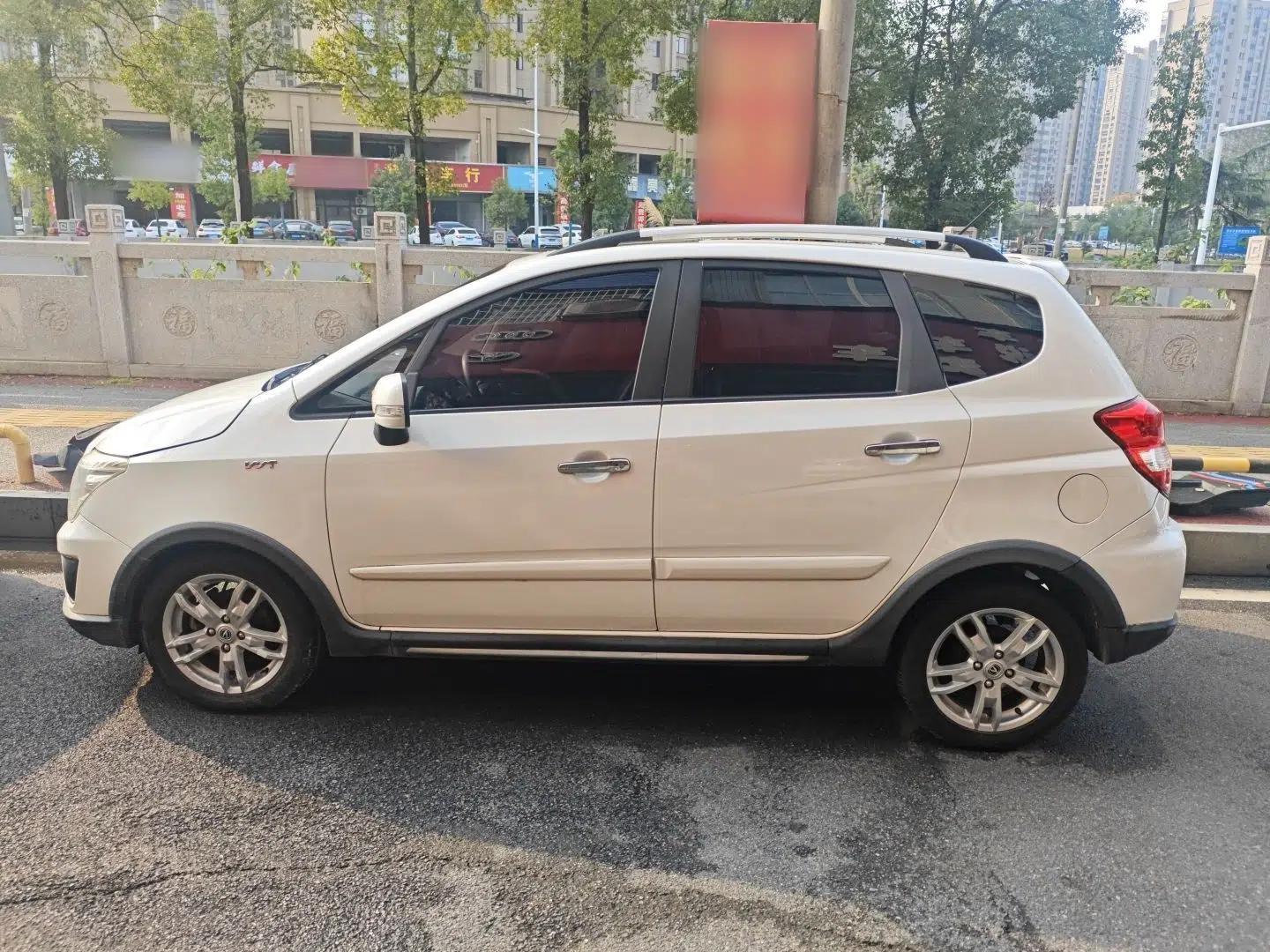 CHANGAN CX20 2014 1.4L IMT Sunroof Navigation Version China V Standard — миниатюра 6