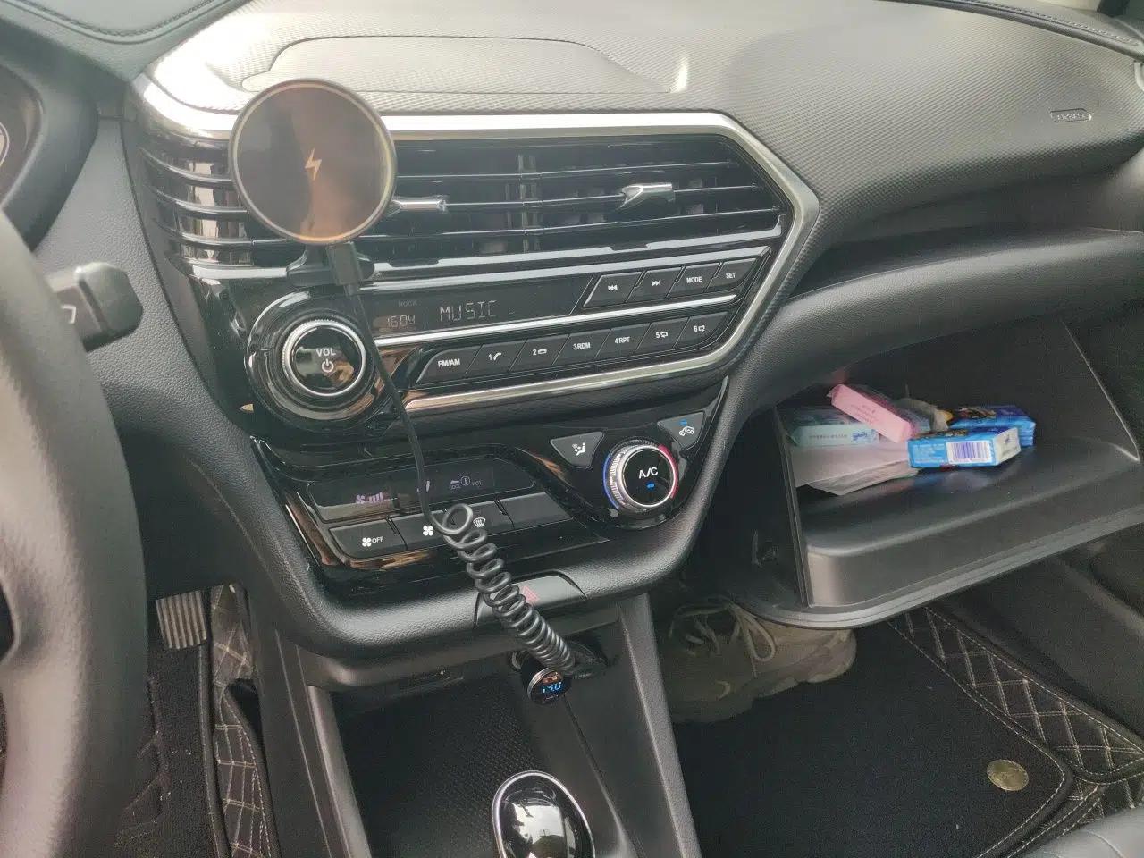 CHANGAN Alsvin 2019 1.5L DCT LianDong Cloud Edition — миниатюра 13