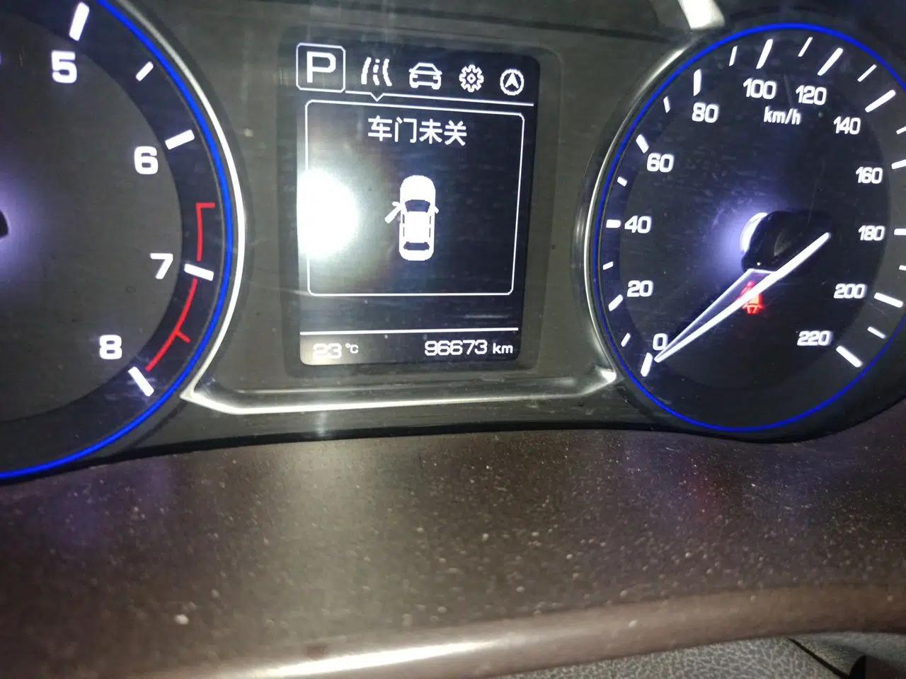 CHANGAN Lingxuan 2017 1.5T Automatic Lehuo Happy Edition — миниатюра 12