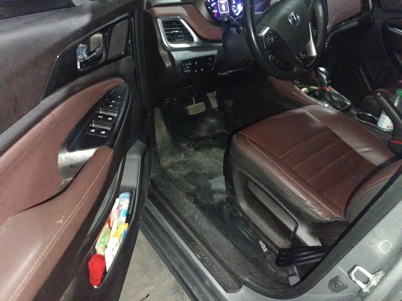 CHANGAN Lingxuan 2017 1.5T Automatic Lehuo Happy Edition — миниатюра 16