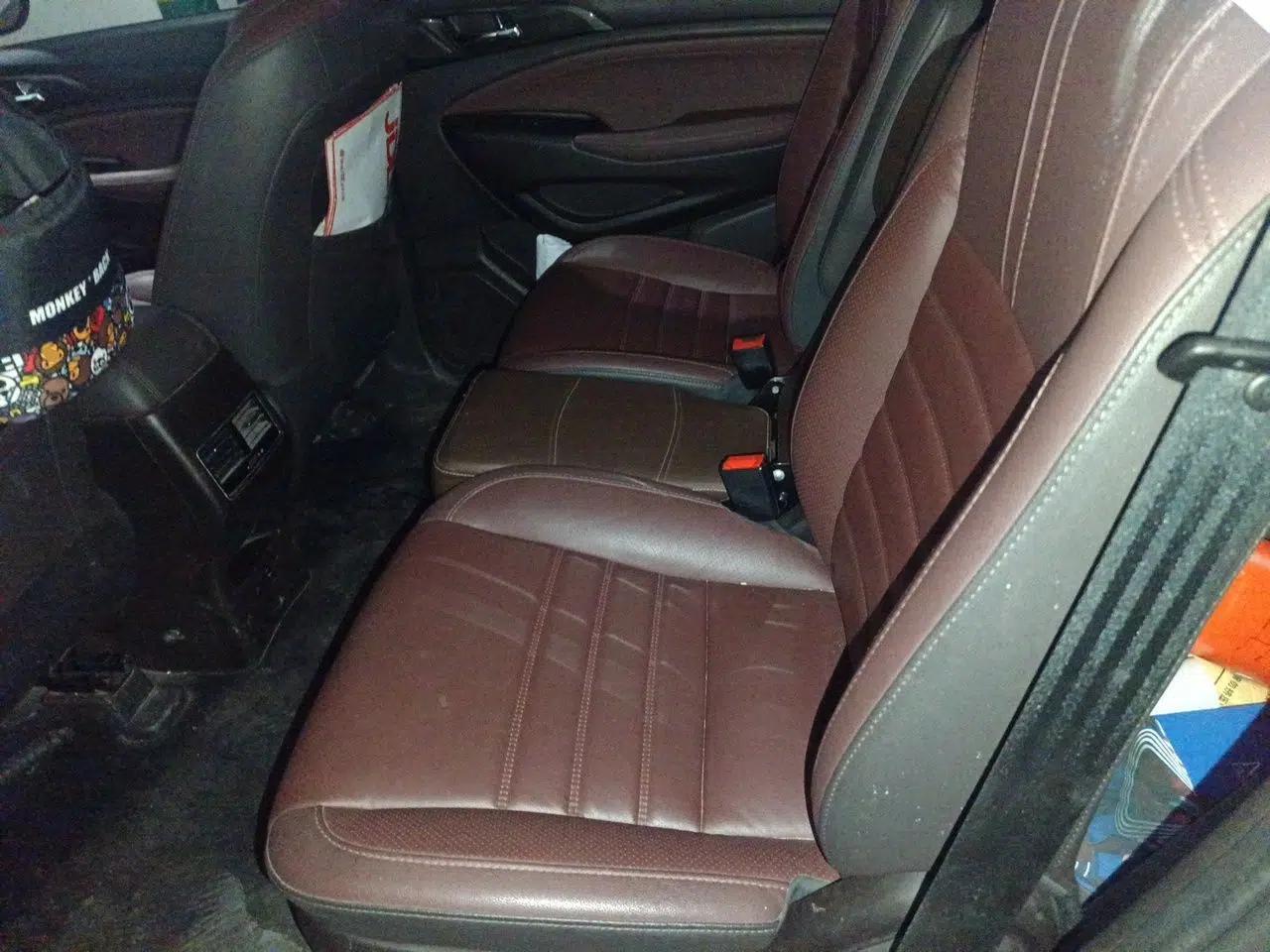 CHANGAN Lingxuan 2017 1.5T Automatic Lehuo Happy Edition — миниатюра 17