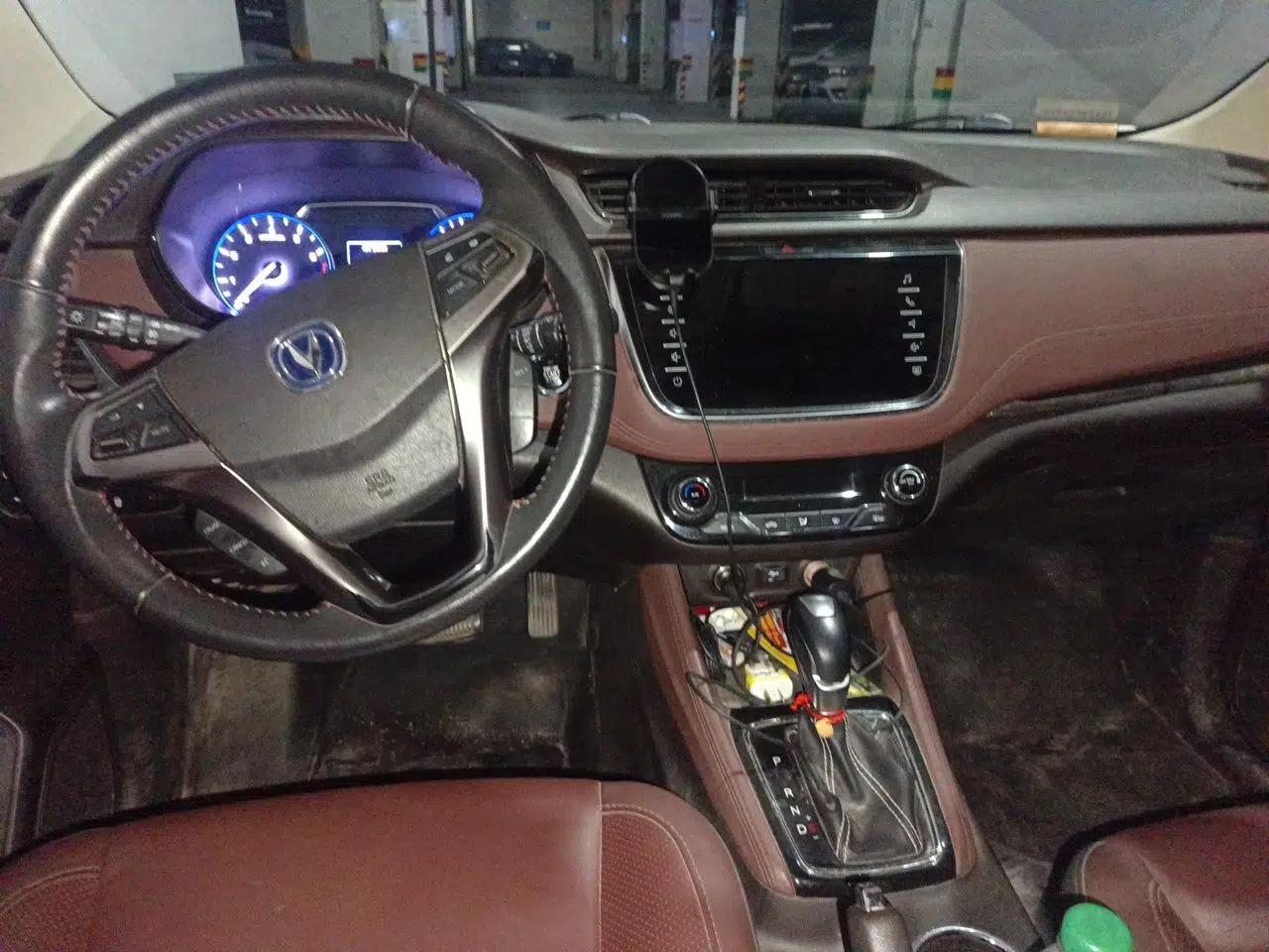 CHANGAN Lingxuan 2017 1.5T Automatic Lehuo Happy Edition — миниатюра 9