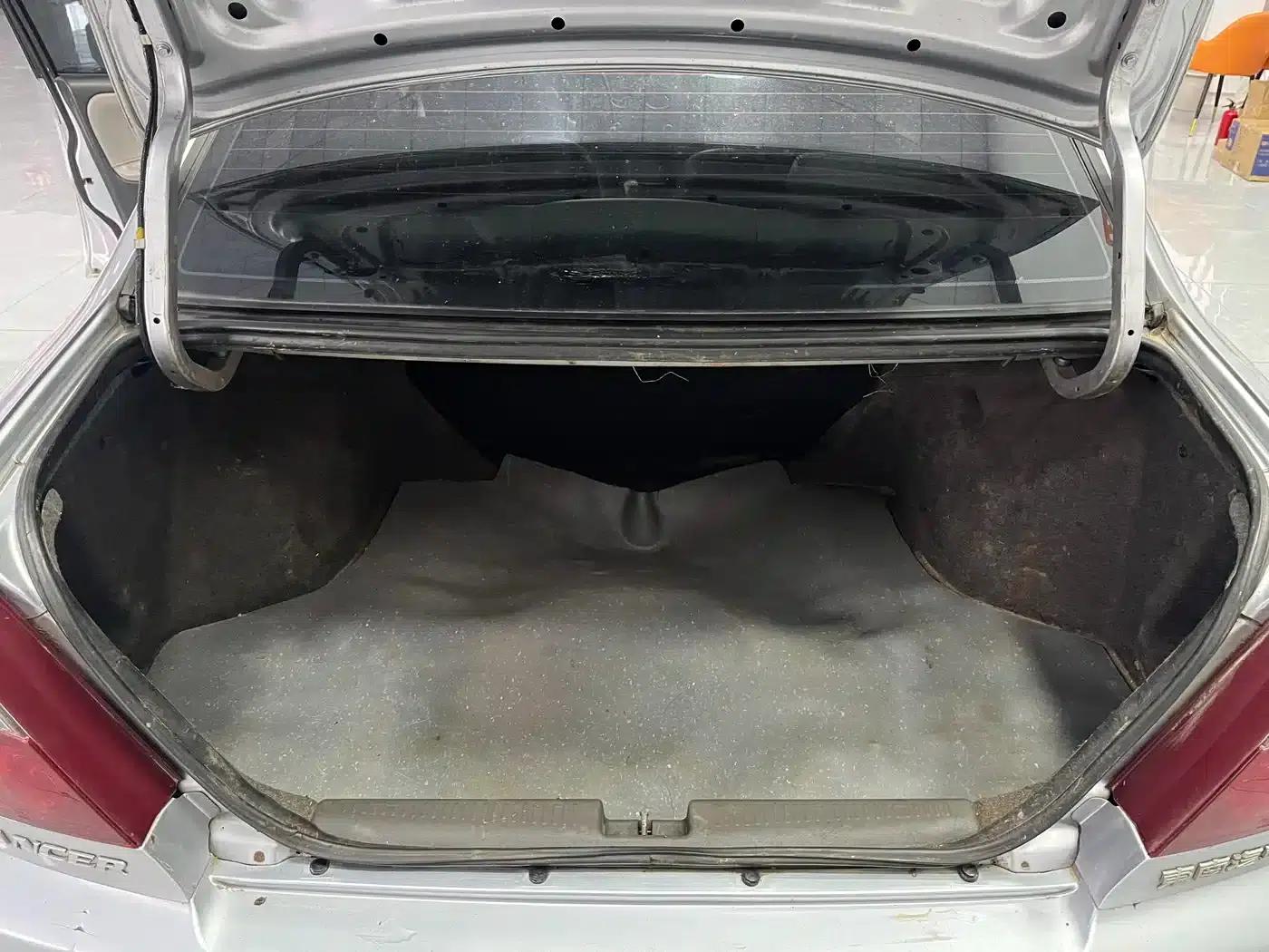 Lancer 2012 1.6L Manual Comfort Edition — миниатюра 16